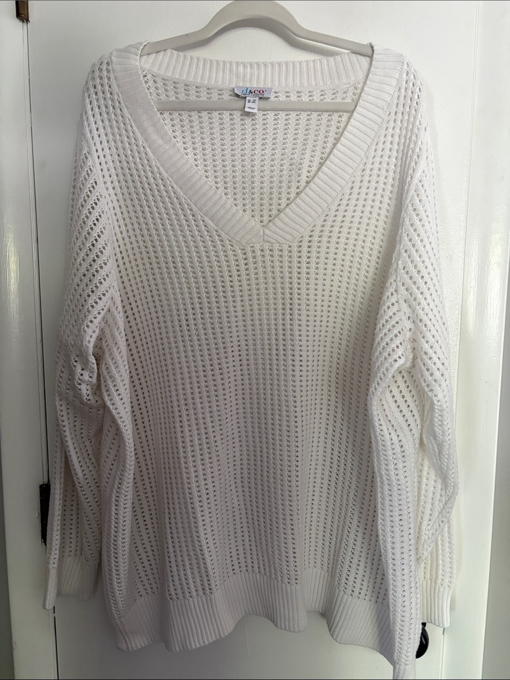 Lightweight V-Neck Open Knit Sweater - White d&co. New without tags